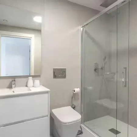 Eagle Tower - By Leo 公寓 *