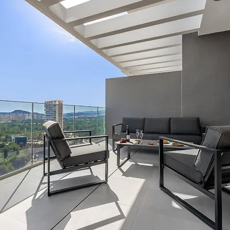 Eagle Tower - By Leo Appartement